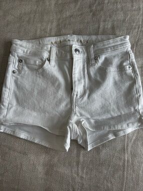 American Eagle Outfitters White Denim Women’s Shorts